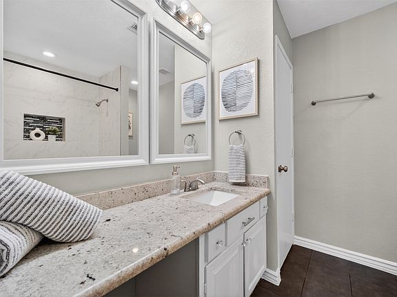 4th image of 9145 Emberglow Ln