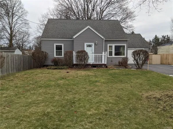 148 Dormar Dr, North Syracuse, NY 13212