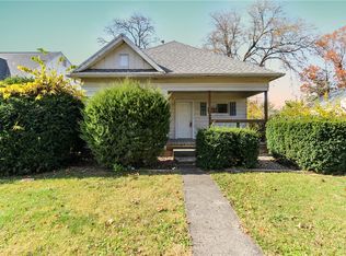 1520 2nd St, Charleston, IL 61920