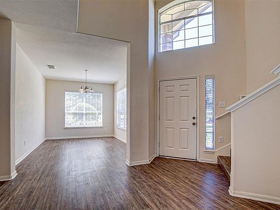 3rd image of 5706 Eagle Sky Blvd