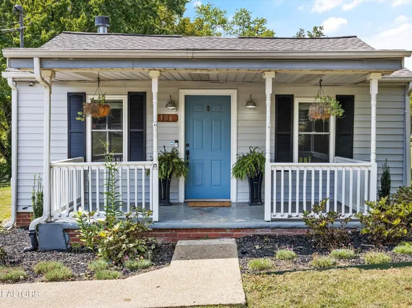 306 Unaka St, Clinton, TN 37716