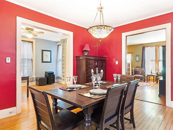2nd image of 50 Anderson Pl