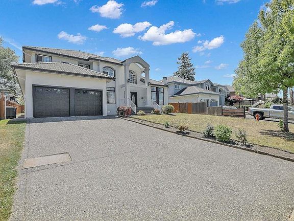 3rd image of 12242 98a Ave