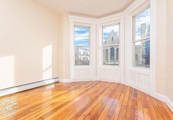 2nd image of 500 Flatbush Ave #4C