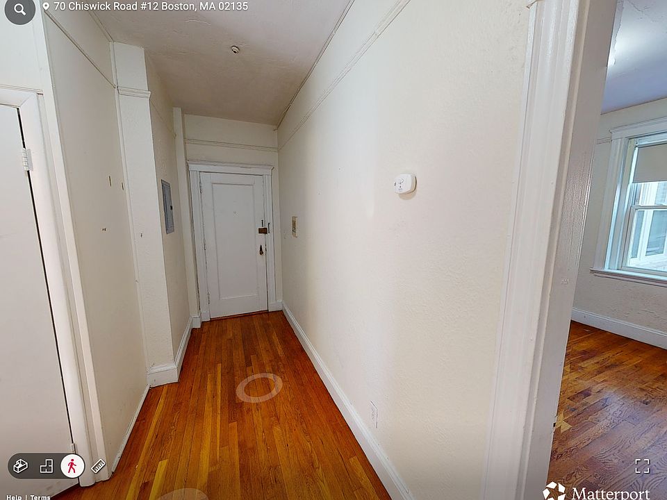 1st image of 70 Chiswick Rd APT 12