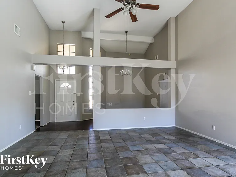 13907 Beckwith Dr — Photo 4