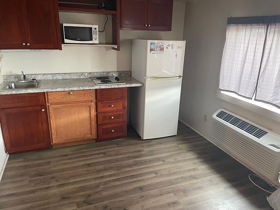 2nd image of 257 W Whalen St #5