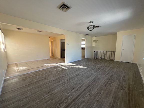 3rd image of 314 Buel Ave #2F