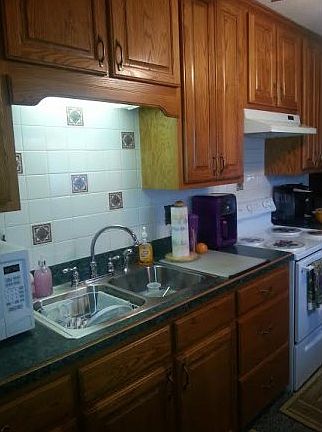 4th image of 1702 McClellan Dr