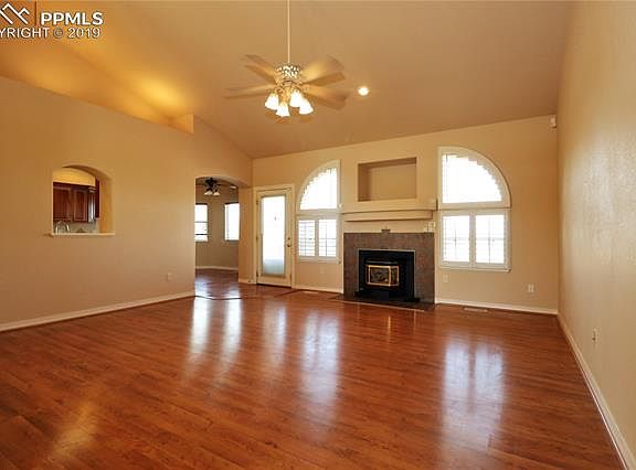 4th image of 1609 W Alvarado Dr