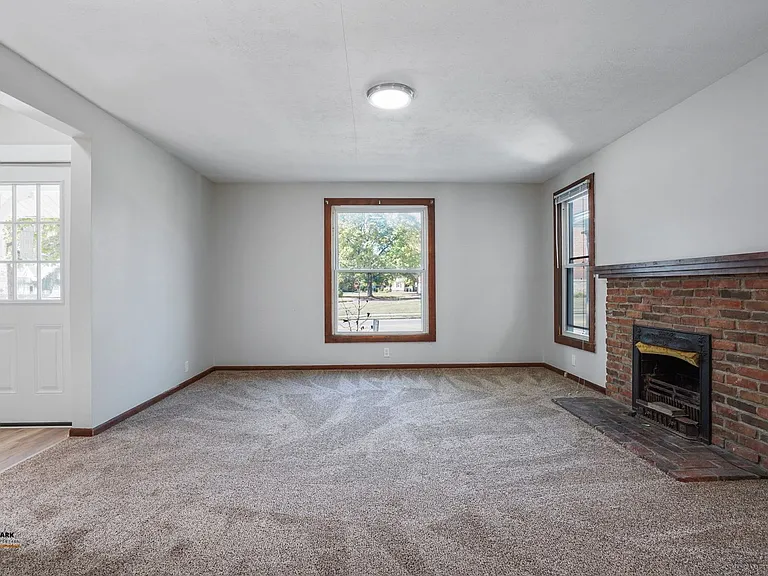 588 Mount Vernon Rd — Photo 14