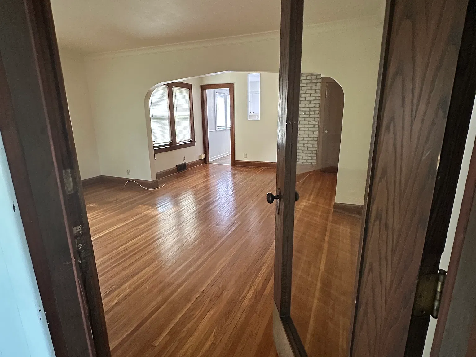 3 bed, 1200 sqft, $2,295 — Photo 4