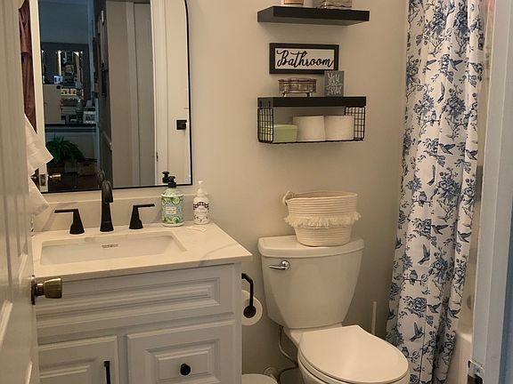 4th image of 206 Pleasants Dr