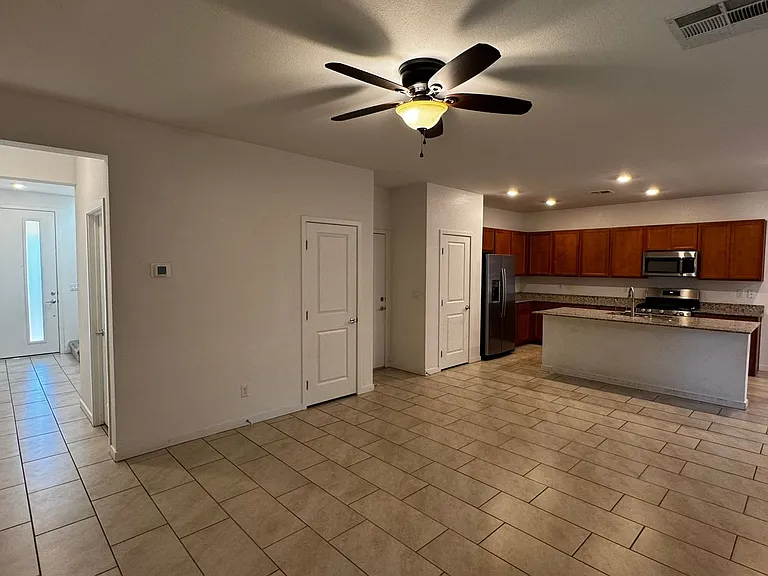 7080 Garnet Crest Ct — Photo 7