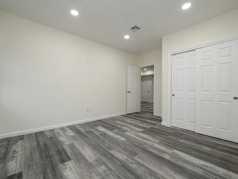 287 Orange St #2 — Photo 13