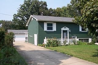 1st image of 245 Windsor Dr