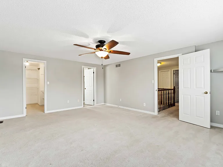 451 Saint Lawrence Ct — Photo 6