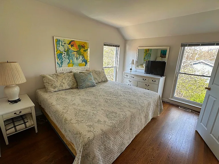 104 Monroe Dr — Photo 10