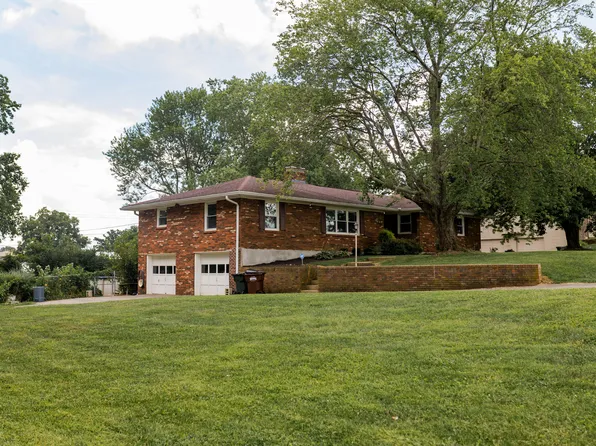 1055 Duncan Rd, Frankfort, KY 40601