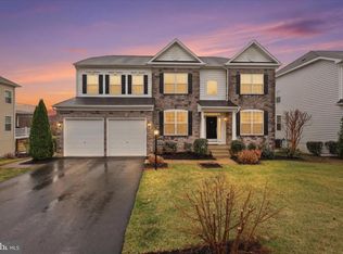5575 James Young Way, Fairfax, VA