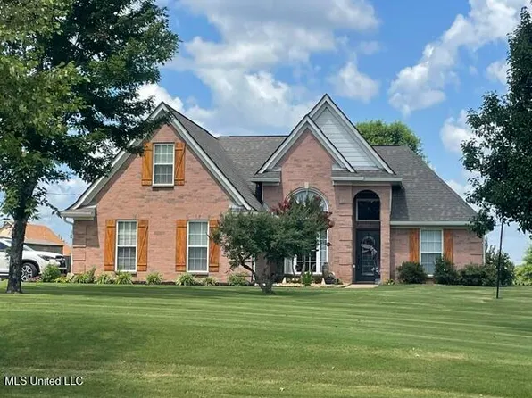 70 Tree Line Dr, Holly Springs, MS 38635