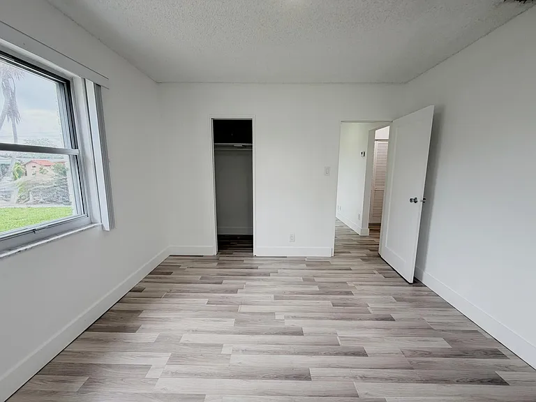 831 El Prado — Photo 11