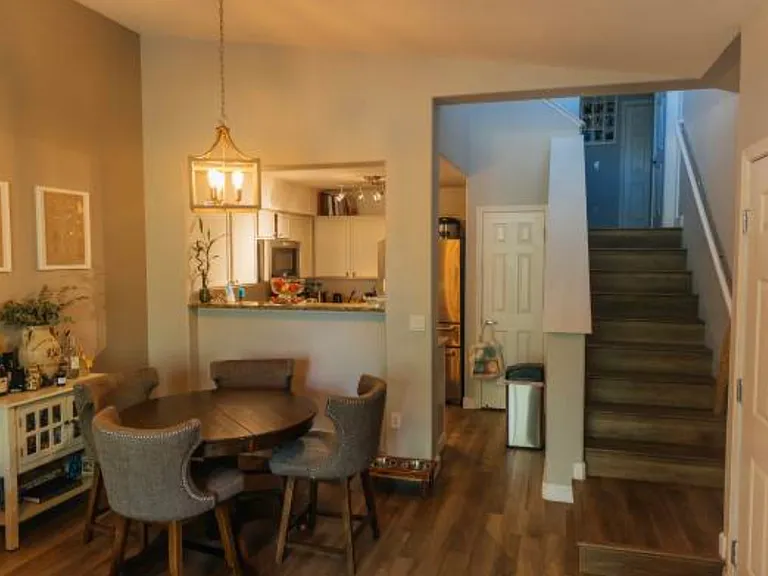 110 Everson Dr — Photo 3