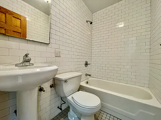 Rented by Corcoran | media 14