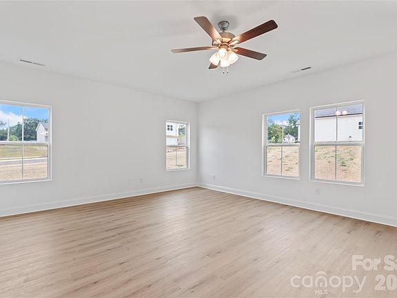 3rd image of 1560 Solitude Ct #11