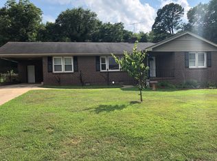840 Pine Creek Dr, Greenville, SC 29605