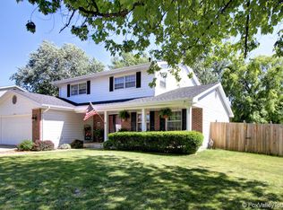 2456 Chatham Rd, Aurora, IL 60506