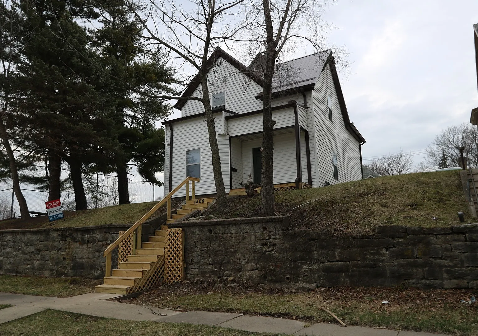 1409 Jefferson St, Burlington, IA 52601 — Photo 1