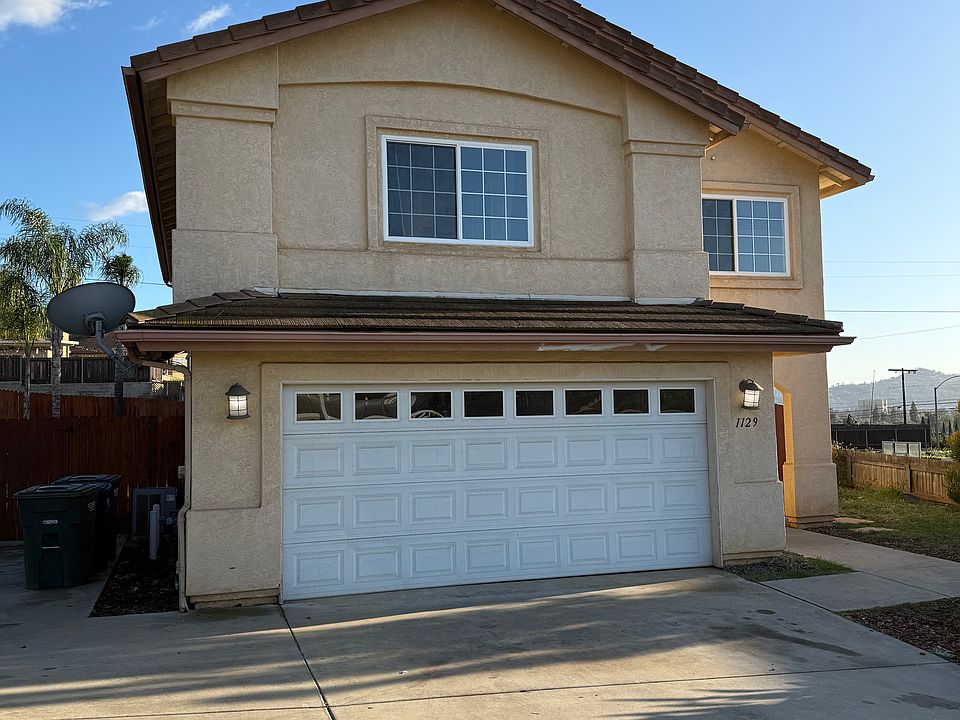 1st image of 1129 Bradley Ct