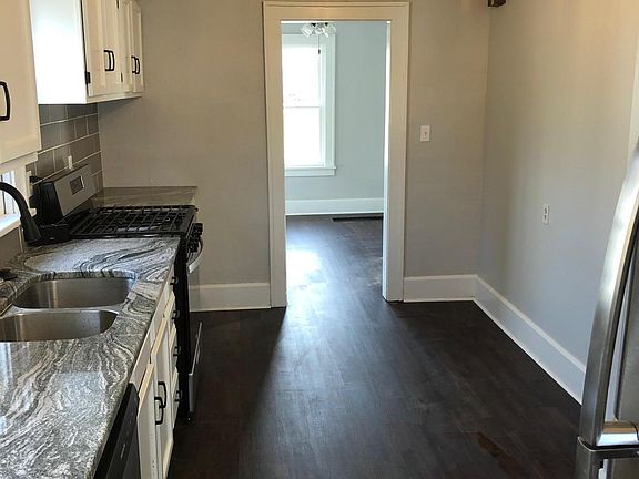 5th image of 1440 Arlington Ave
