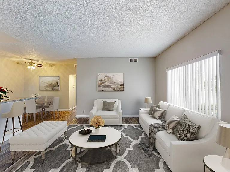 Calabria Apartments — Photo 3