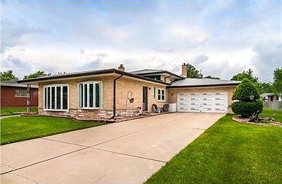 2nd image of 12448 McVicker Ave