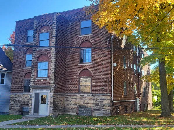 21 S Walnut St, Akron, OH 44303