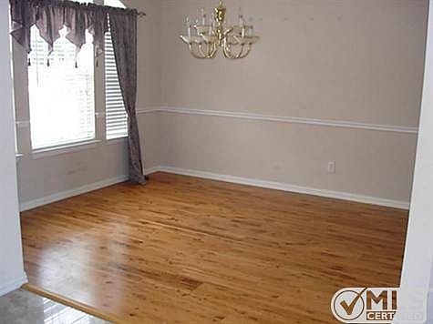 5th image of 4400 Southpointe Dr