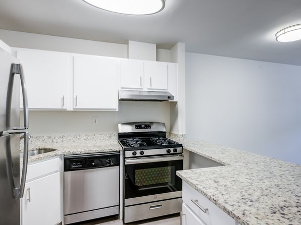 32 Nob Hill Dr #W050