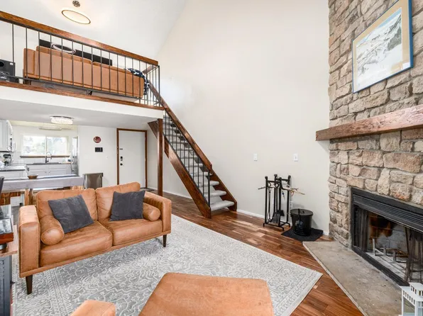 3696 S Depew St #303, Denver, CO 80235