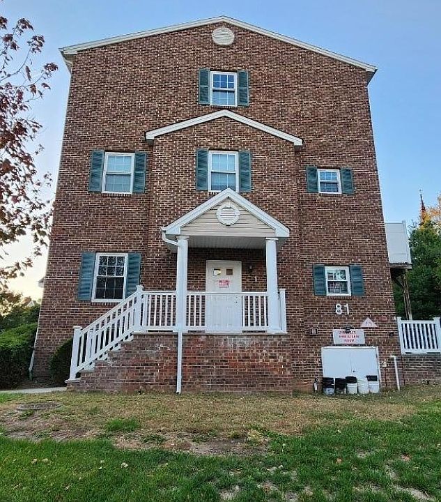 1st image of 81 High St