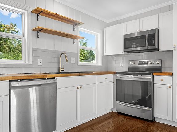 2nd image of 147 Butler St