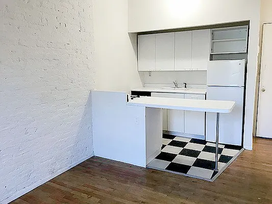 Rented by AJ Clarke | media 10