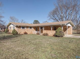 410 Gale Ln, Athens, AL 35611