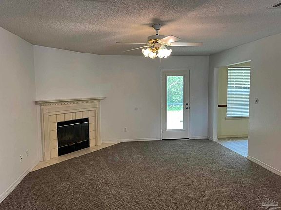 4th image of 2782 Augustus Rd