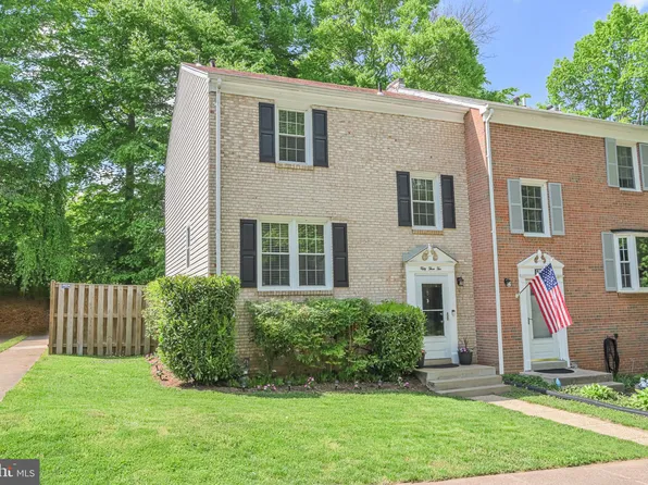 5310 Danbury Forest Dr, Springfield, VA 22151