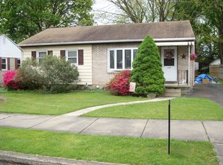 108 S Fulton St, Manheim, PA 17545