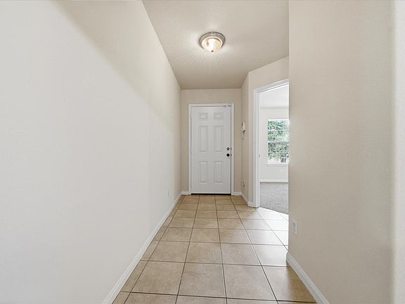 4th image of 9438 Sapphire Creek Ln