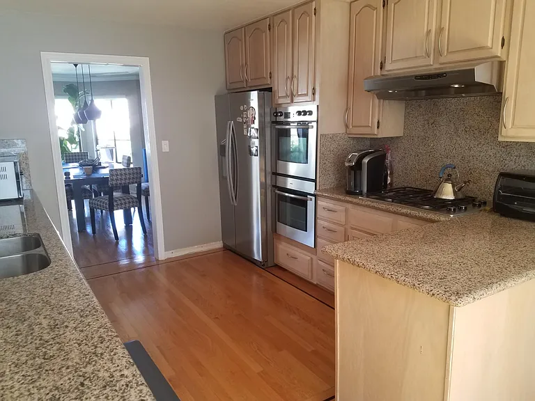 445 Scott St #3 — Photo 5