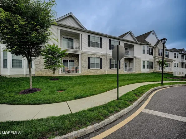 111 Canterbury Lane, Morganville, NJ 07751